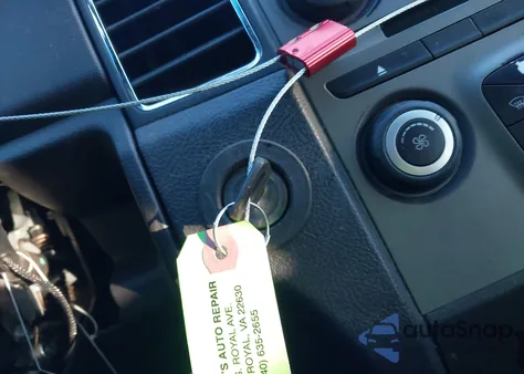 2014 Ford Police Interceptor z USA, uszkodzony, nr VIN 1FAHP2L84EG124384